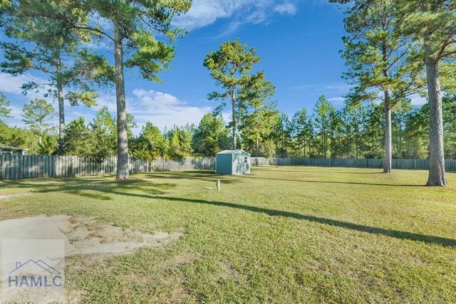 374 Mill Pond Lane SE, Ludowici, GA 31316
