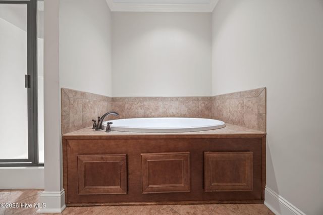 2019 Leighton Drive A, Greenville, NC 27834