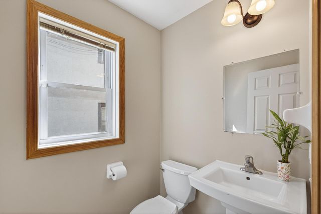 1348 Sheridan Avenue N, Minneapolis, MN 55411