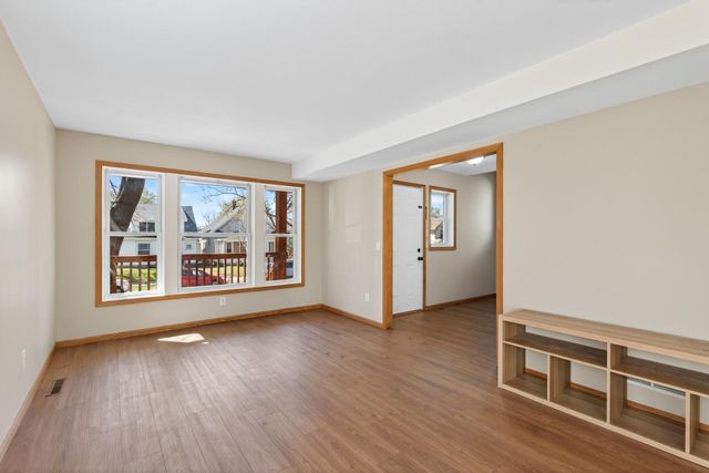 1348 Sheridan Avenue N, Minneapolis, MN 55411