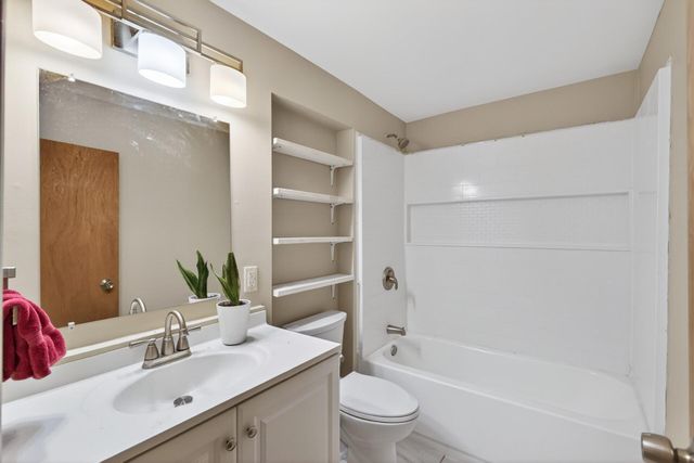 1348 Sheridan Avenue N, Minneapolis, MN 55411