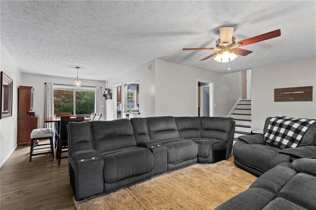 4593 Mars NW Court, Acworth, GA 30101