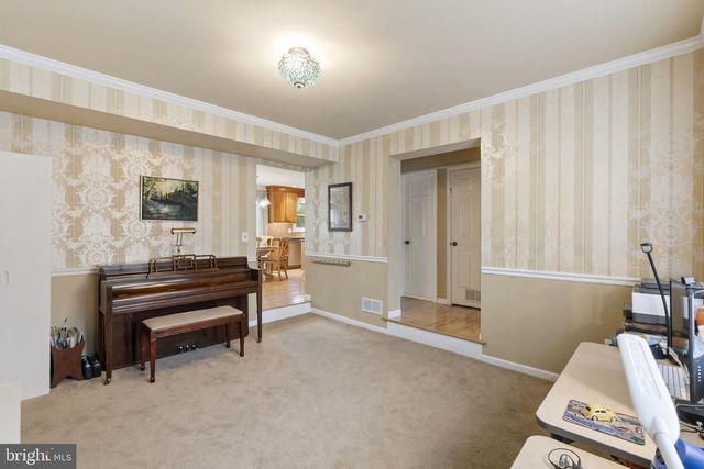 2034 BUCKINGHAM DR, Jamison, PA 18929