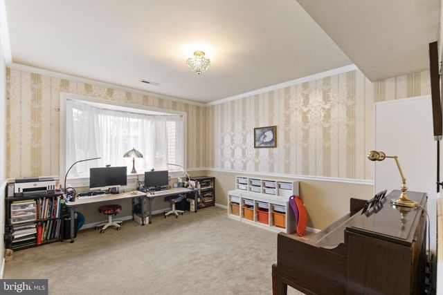 2034 BUCKINGHAM DR, Jamison, PA 18929