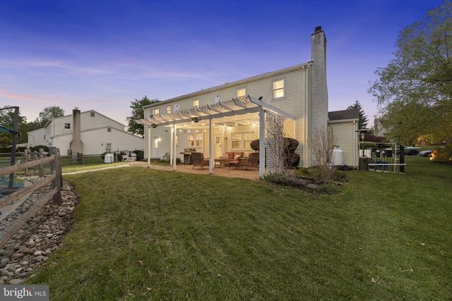 2034 BUCKINGHAM DR, Jamison, PA 18929
