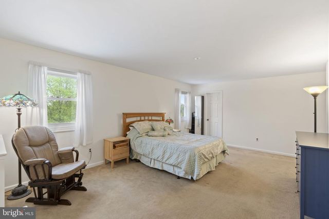 2034 BUCKINGHAM DR, Jamison, PA 18929