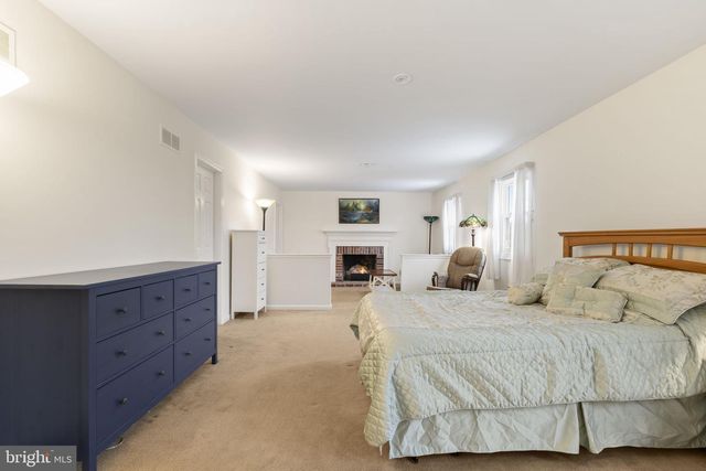 2034 BUCKINGHAM DR, Jamison, PA 18929