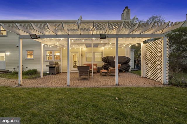 2034 BUCKINGHAM DR, Jamison, PA 18929