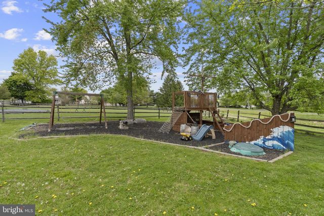 2034 BUCKINGHAM DR, Jamison, PA 18929