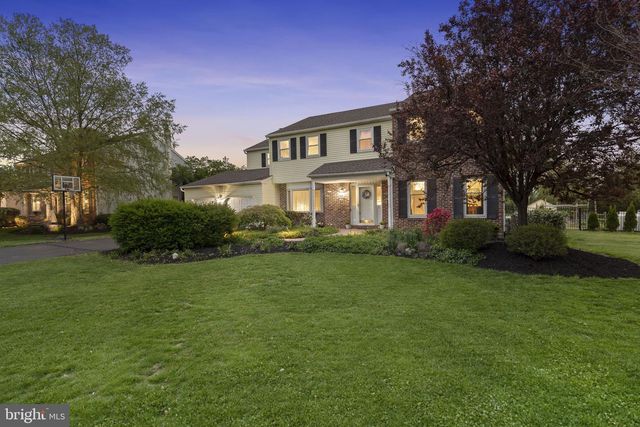 2034 BUCKINGHAM DR, Jamison, PA 18929