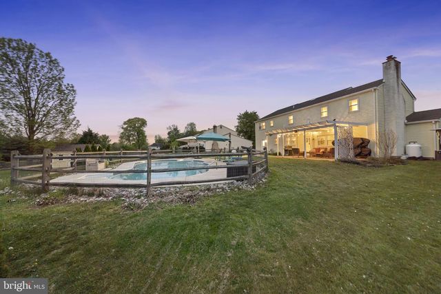 2034 BUCKINGHAM DR, Jamison, PA 18929