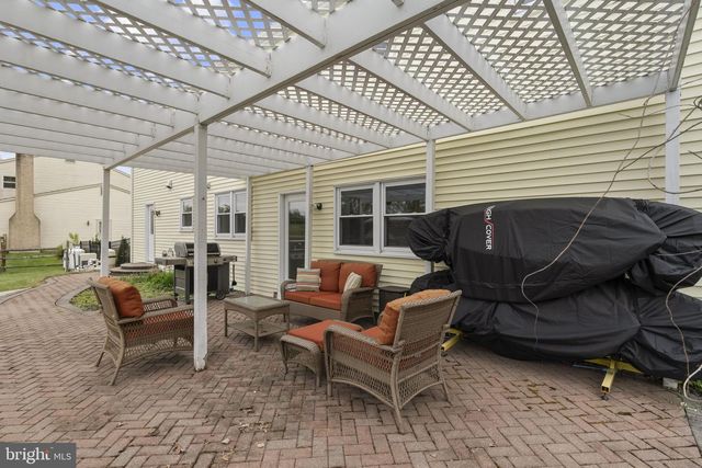 2034 BUCKINGHAM DR, Jamison, PA 18929