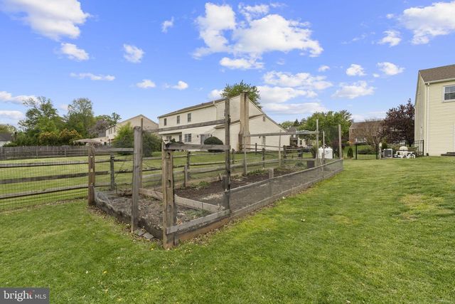 2034 BUCKINGHAM DR, Jamison, PA 18929