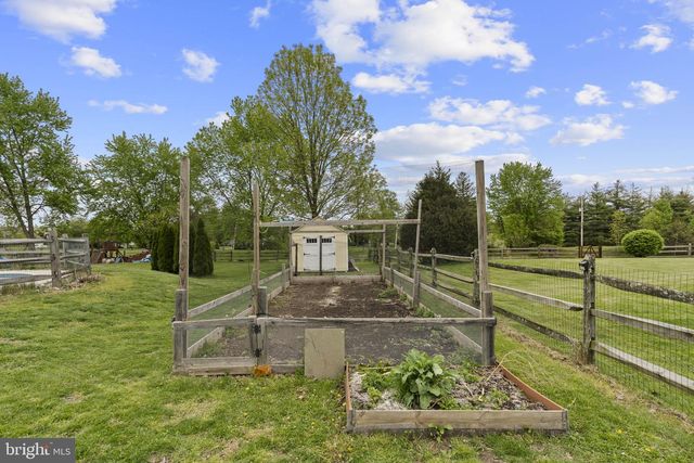 2034 BUCKINGHAM DR, Jamison, PA 18929