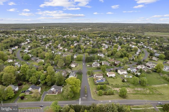 2034 BUCKINGHAM DR, Jamison, PA 18929