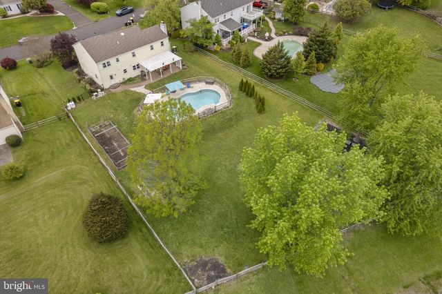 2034 BUCKINGHAM DR, Jamison, PA 18929