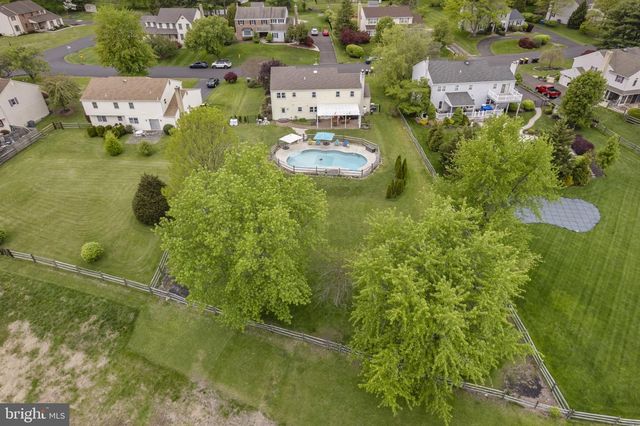 2034 BUCKINGHAM DR, Jamison, PA 18929