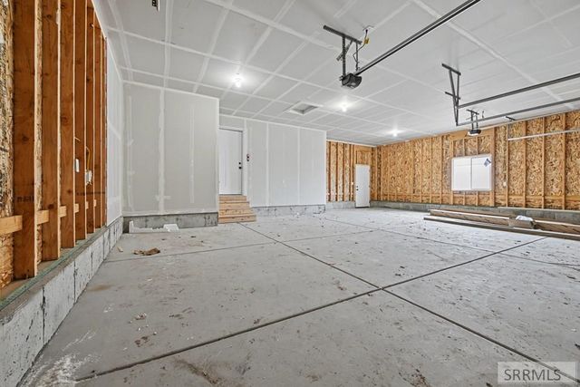 3634 Kingsboro Avenue, Ammon, ID 83406