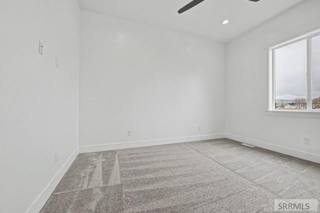 3634 Kingsboro Avenue, Ammon, ID 83406