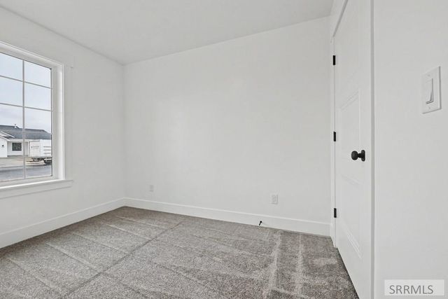 3634 Kingsboro Avenue, Ammon, ID 83406