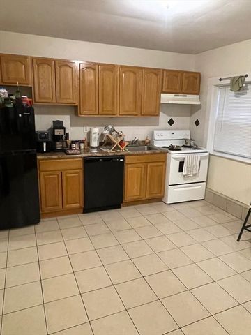 213 Chestnut Hill Ave, Boston, MA 02135