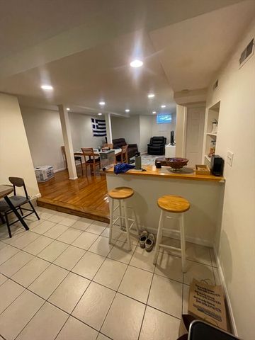 213 Chestnut Hill Ave, Boston, MA 02135