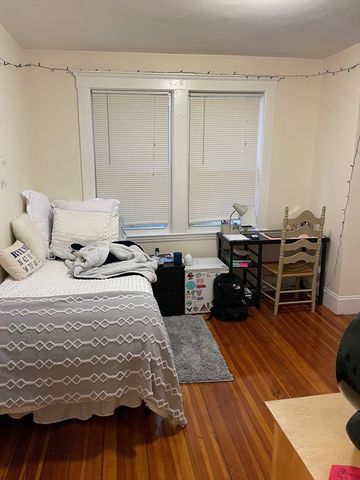 213 Chestnut Hill Ave, Boston, MA 02135