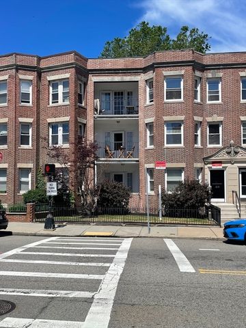 213 Chestnut Hill Ave, Boston, MA 02135
