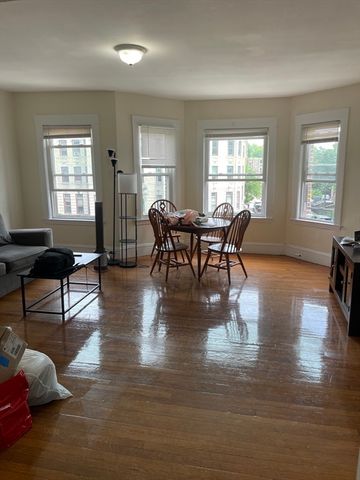 213 Chestnut Hill Ave, Boston, MA 02135