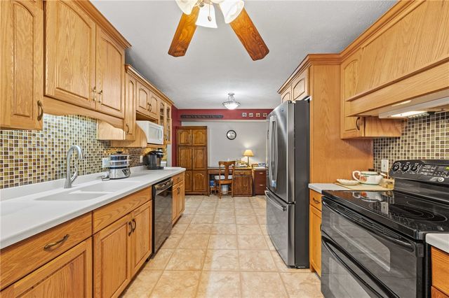 14 Braintree Crescent, Penfield, NY 14526