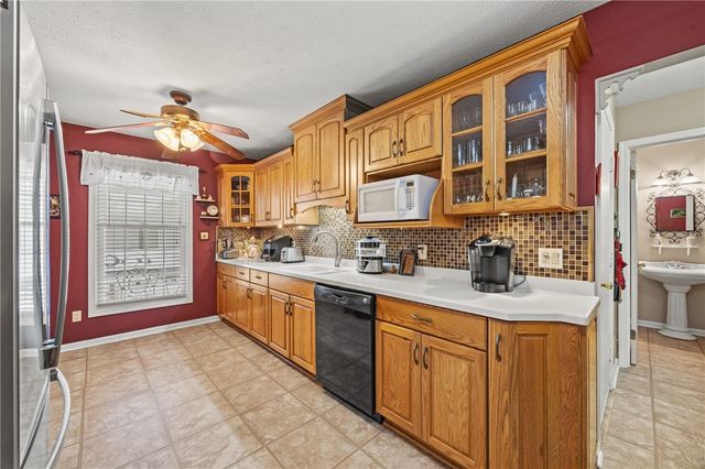 14 Braintree Crescent, Penfield, NY 14526