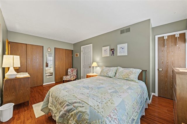 14 Braintree Crescent, Penfield, NY 14526