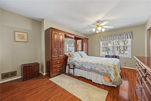 14 Braintree Crescent, Penfield, NY 14526