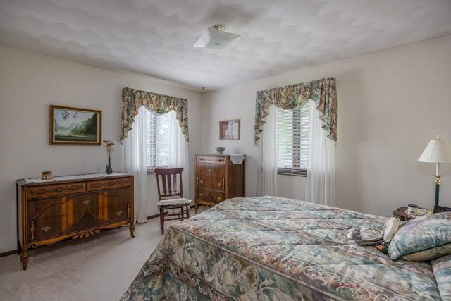 1017 E CAPITOL DRIVE, Appleton, WI 54911