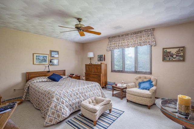 1017 E CAPITOL DRIVE, Appleton, WI 54911