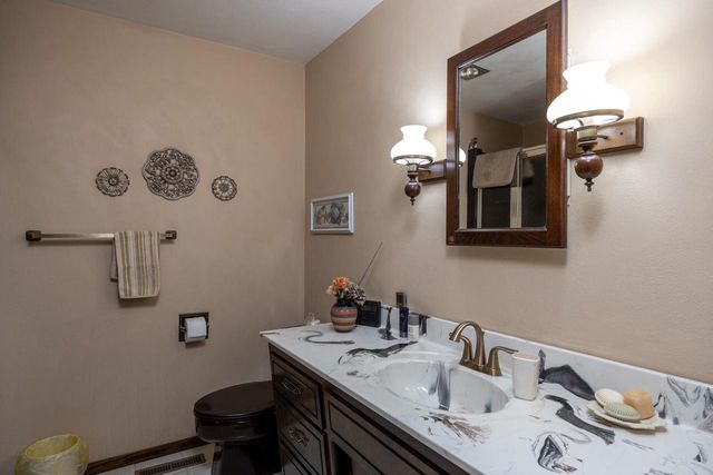1017 E CAPITOL DRIVE, Appleton, WI 54911