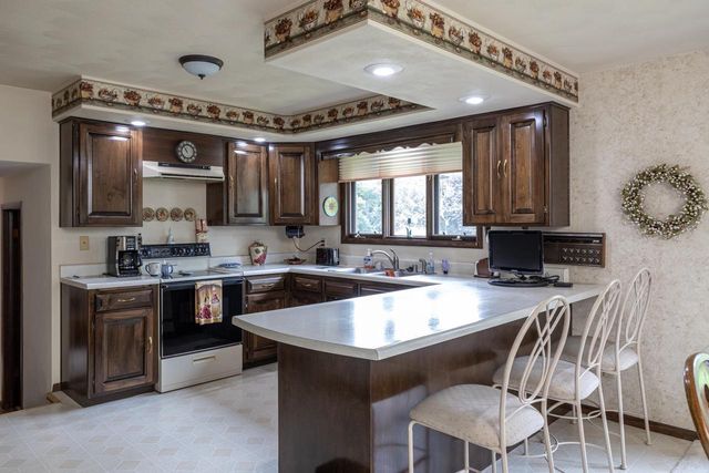 1017 E CAPITOL DRIVE, Appleton, WI 54911