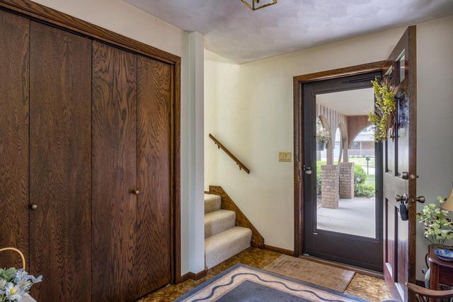 1017 E CAPITOL DRIVE, Appleton, WI 54911