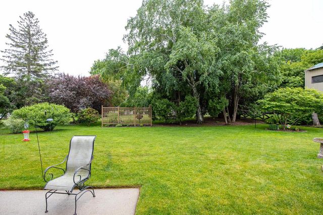 1017 E CAPITOL DRIVE, Appleton, WI 54911