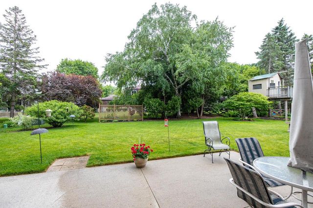 1017 E CAPITOL DRIVE, Appleton, WI 54911