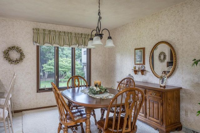 1017 E CAPITOL DRIVE, Appleton, WI 54911
