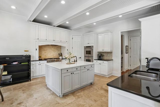 1170 Pine Ridge Road NE, Atlanta, GA 30324