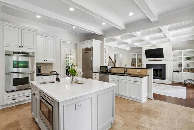 1170 Pine Ridge Road NE, Atlanta, GA 30324