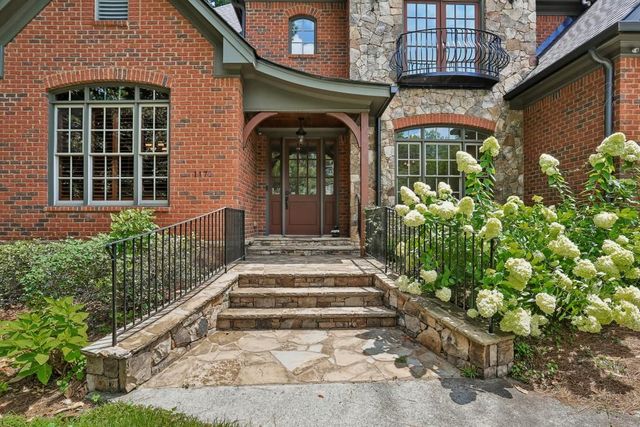 1170 Pine Ridge Road NE, Atlanta, GA 30324