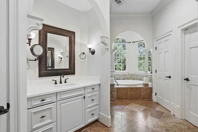 1170 Pine Ridge Road NE, Atlanta, GA 30324