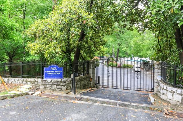 1170 Pine Ridge Road NE, Atlanta, GA 30324