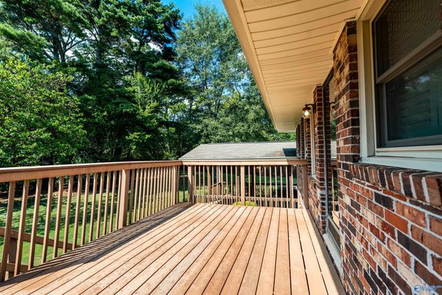10020 Hampshire Drive SE, Huntsville, AL 35803