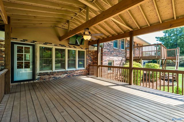 10020 Hampshire Drive SE, Huntsville, AL 35803