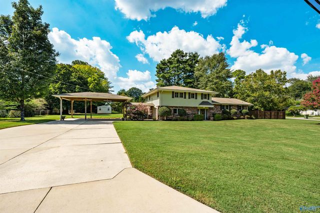 10020 Hampshire Drive SE, Huntsville, AL 35803