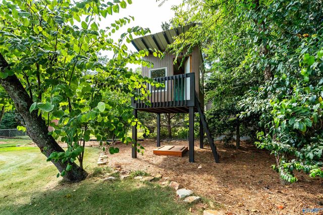 10020 Hampshire Drive SE, Huntsville, AL 35803
